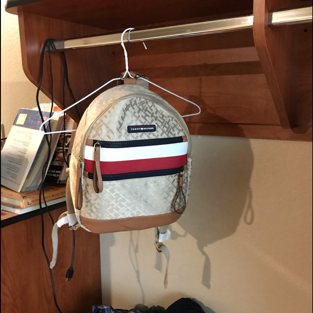 Tommy hilfiger back pack